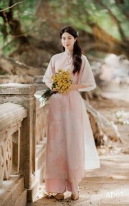 Những kiểu áo dài tay lỡ đẹp đang được ưa chuộng 7 Áo dài tay lỡ loe