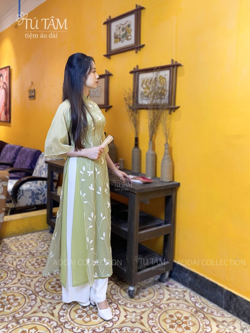 ao-dai-cach-tan-Ha-Noi