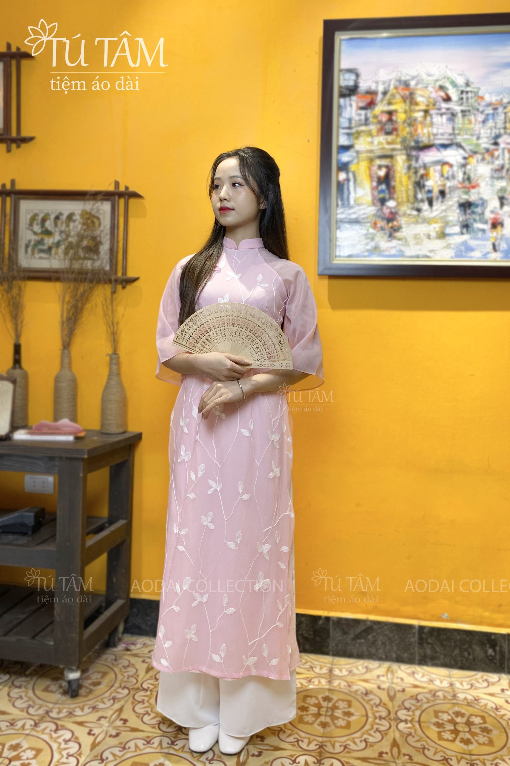 ao-dai-cach-tan-hien-dai