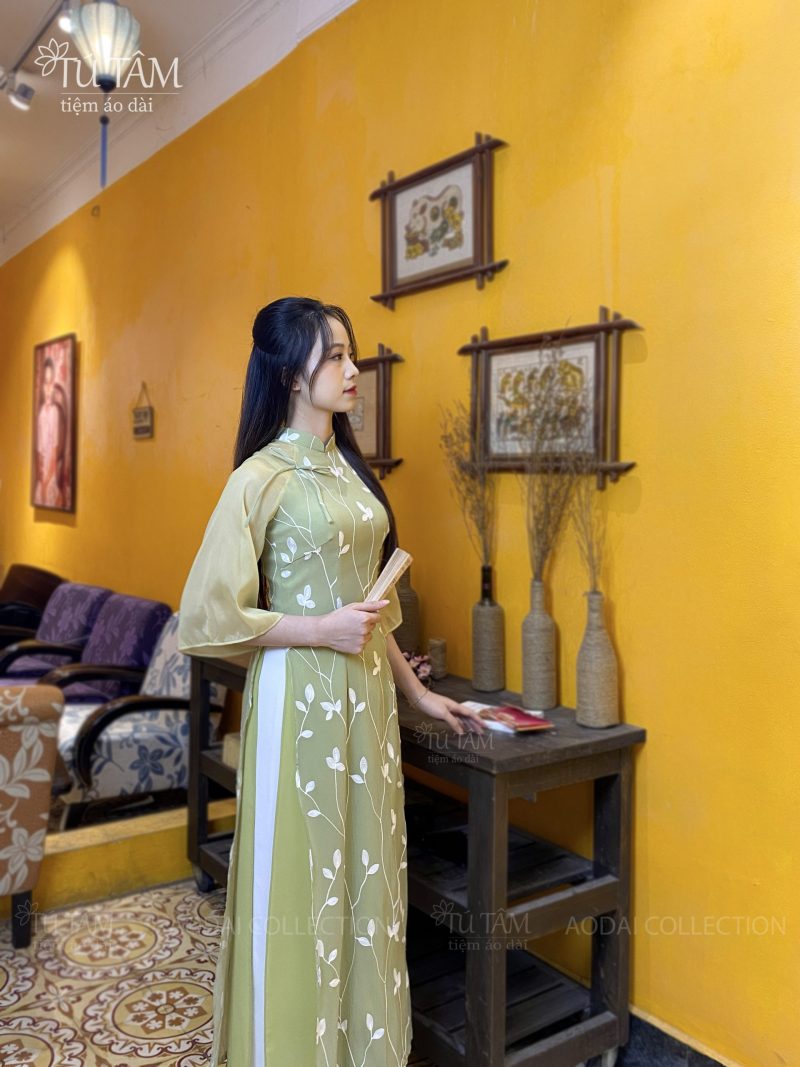 ao-dai-tet-cach-tan