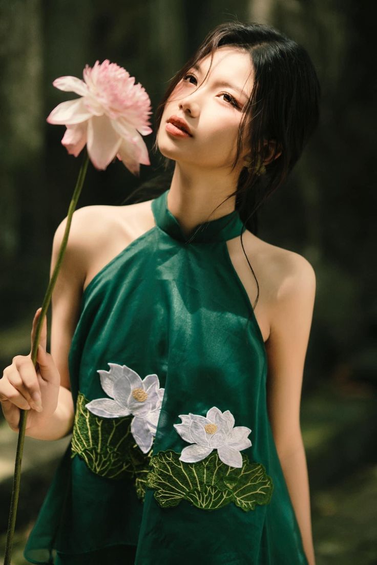 ao-yem-ben-hoa-sen