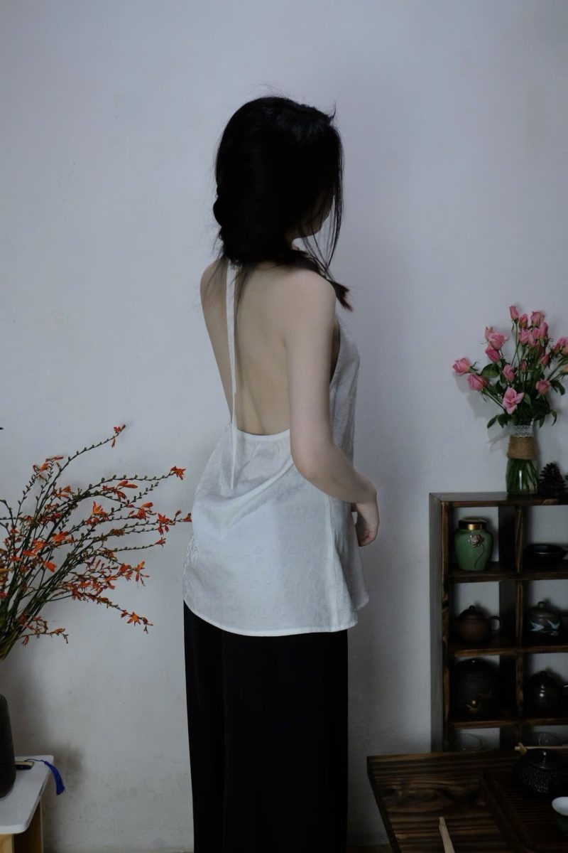 ao-yem-ho-lung-mau-trang